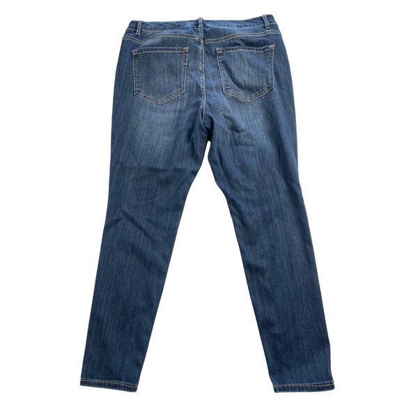 Lane Bryant Jeans 18 Dark Wash Distressed Leopard Patch Skinny Inseam 29" - Picture 2 of 11